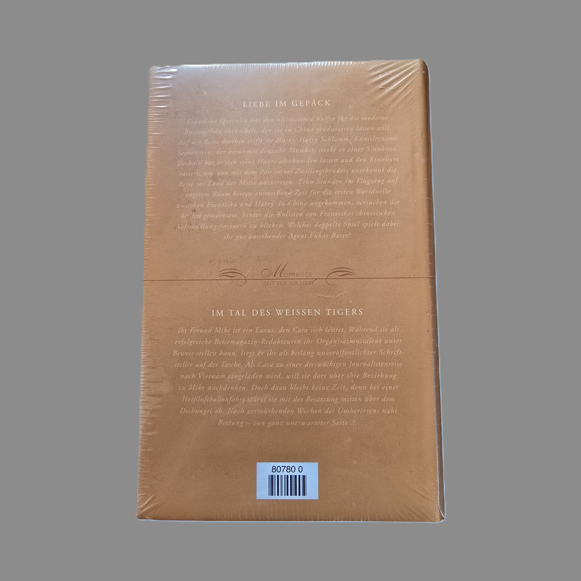 Buch mit 2 Romanen: Liebe im Gebäck / Im Tal des weißen Tigers OVP