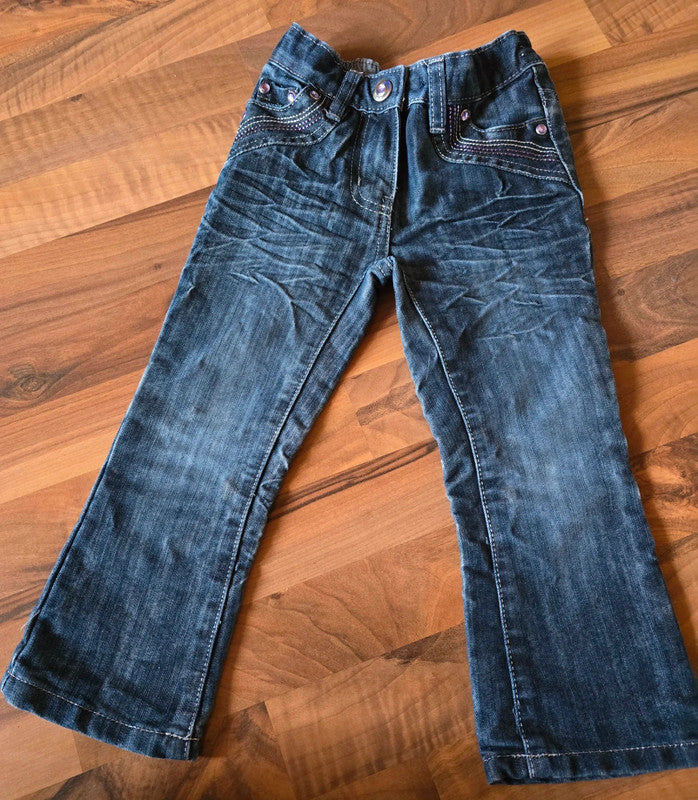 Mädchen Jeans Gr. 98 mit Stickerei Gr. 98