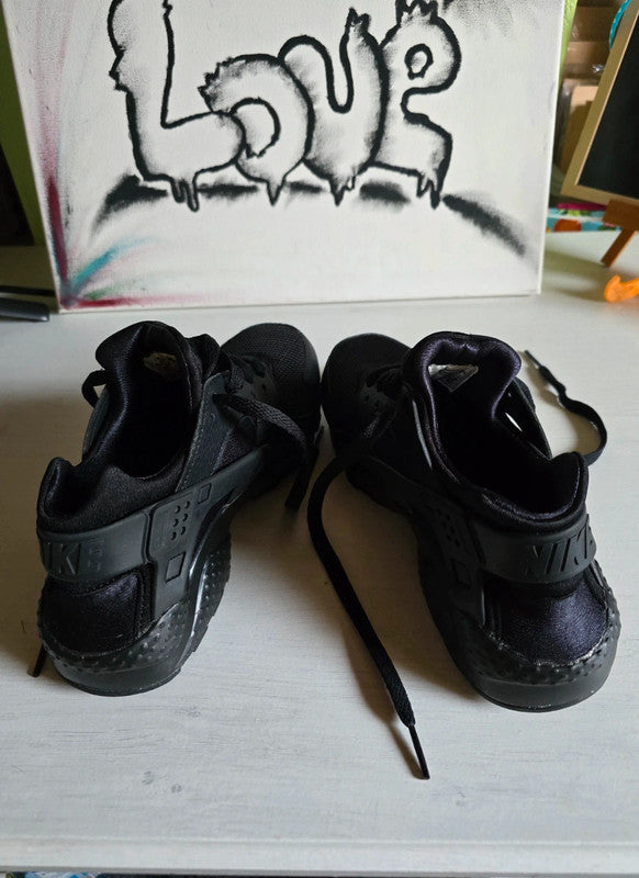 Nike Schuhe schwarz 36,5