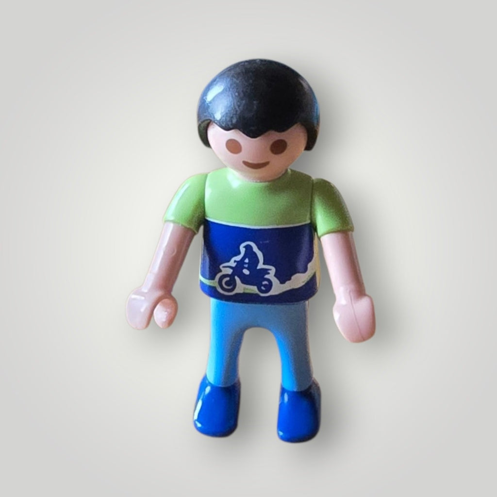 Playmobil Figur Junge im T-Shirt mit Motorrad-Aufdruck 5495 (2014)