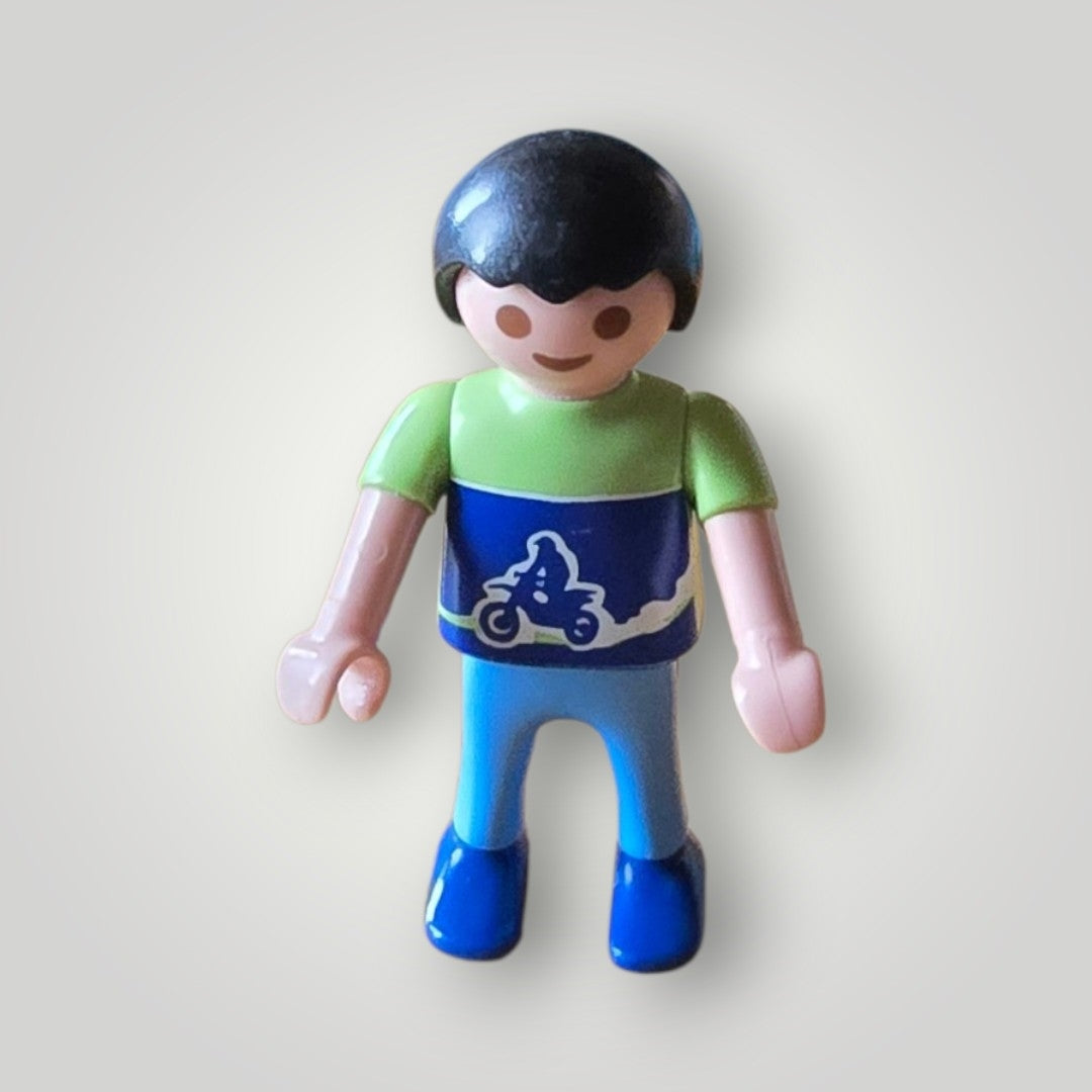 Playmobil Figur Junge im T-Shirt mit Motorrad-Aufdruck 5495 (2014)